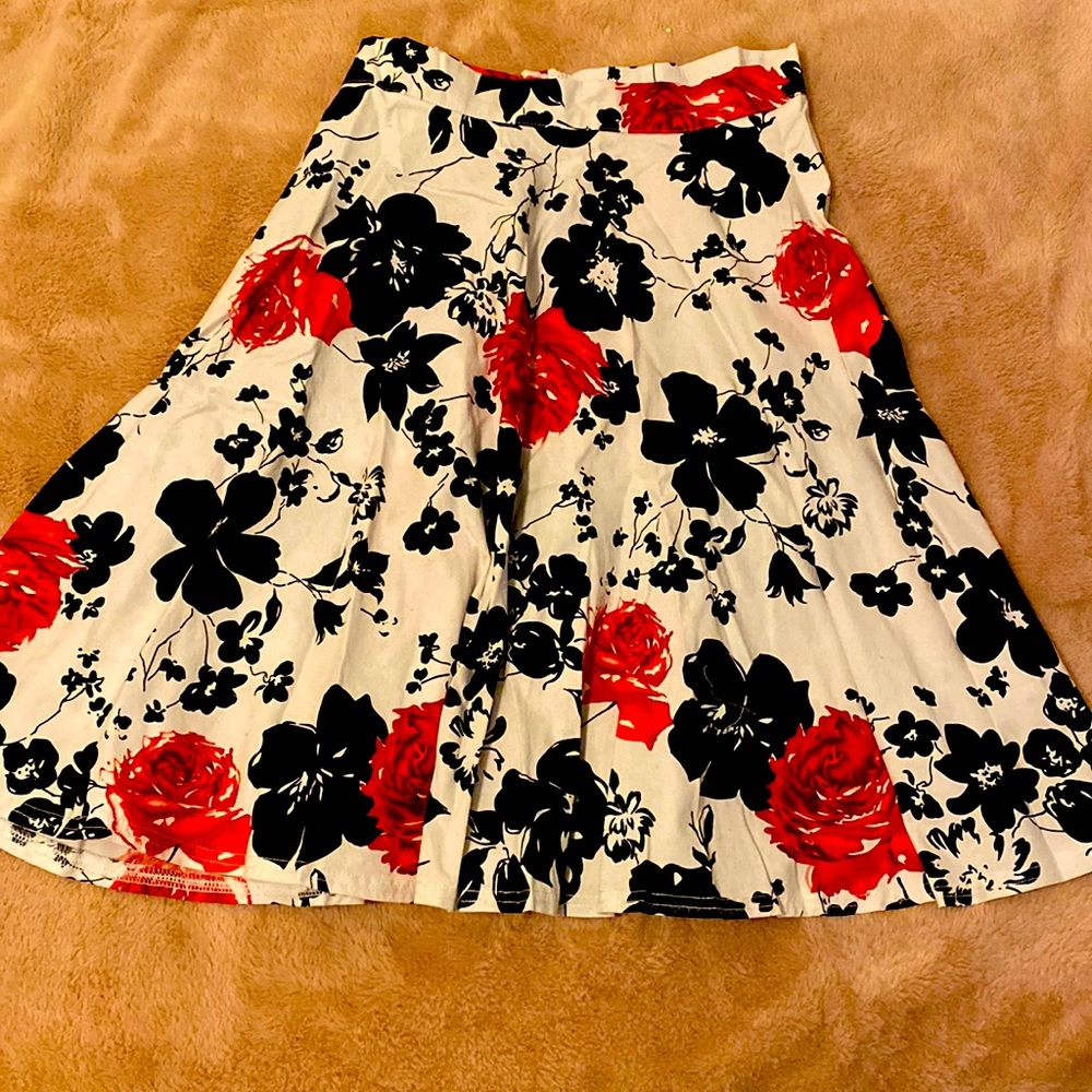 Black and red flower a-line skirt
